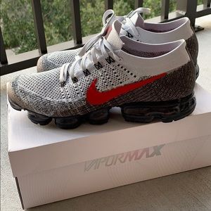 Nike Air Vapormax Flyknit, Size 11